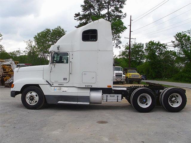 1997 FREIGHTLINER FLD12062ST Hixson Tennessee Photo #0085192A