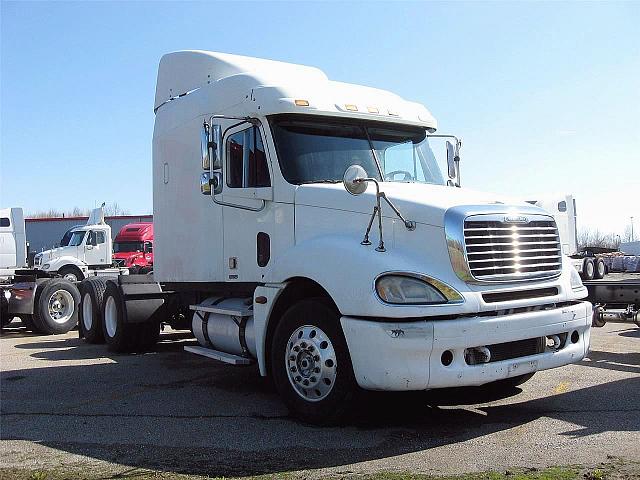 2005 FREIGHTLINER CL12064ST-COLUMBIA 120 Youngstown Ohio Photo #0085203A