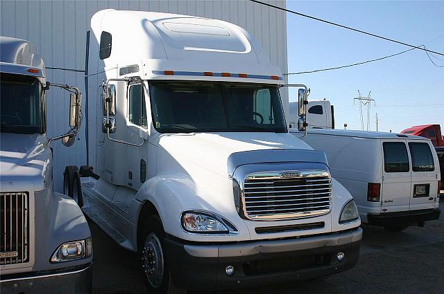 2004 FREIGHTLINER CL12064ST-COLUMBIA 120 Gulfport Mississippi Photo #0085236A