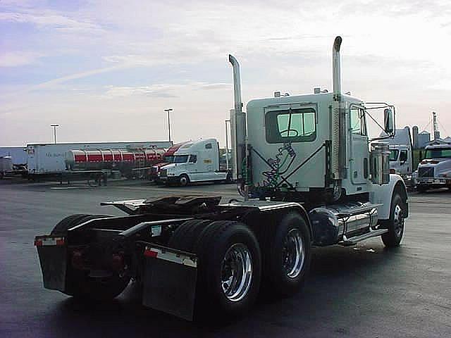 2007 FREIGHTLINER FLD12064T-CLASSIC Evansville Indiana Photo #0085246E