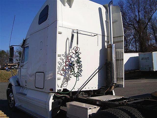 2005 FREIGHTLINER CL12064ST-COLUMBIA 120 Charlotte North Carolina Photo #0085264A