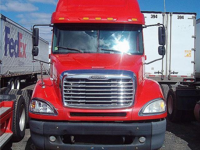 2006 FREIGHTLINER CL12064ST-COLUMBIA 120 Windsor Locks Connecticut Photo #0085279C