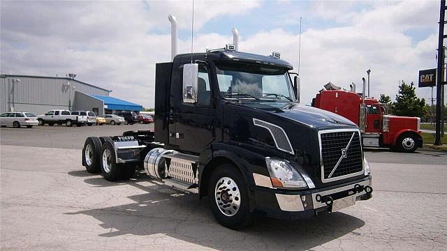 2012 VOLVO VNL64T300 Normal Illinois Photo #0085304A