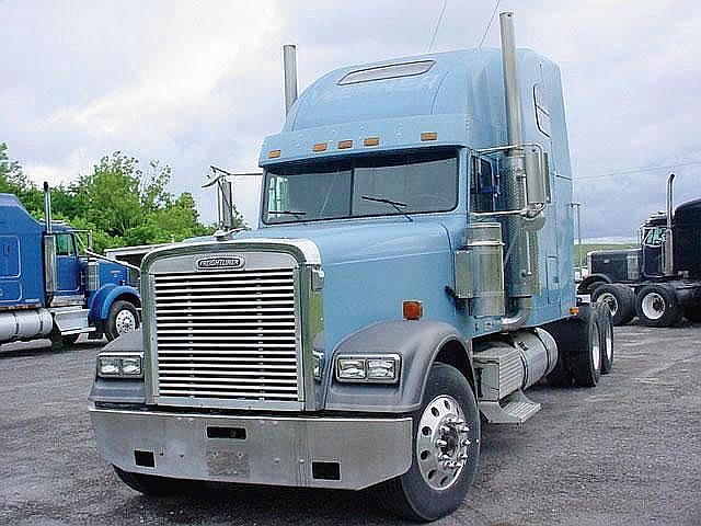 2002 FREIGHTLINER FLD13264T Charlotte North Carolina Photo #0085445A