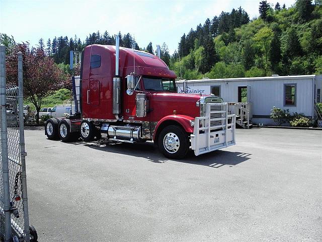 2004 FREIGHTLINER FLD13264T-CLASSIC XL Pacific Washington Photo #0085450I