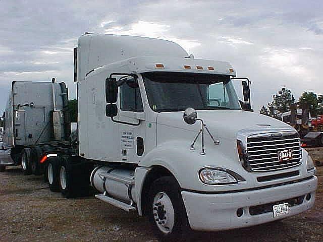 2006 FREIGHTLINER CL12064ST-COLUMBIA 120 Covington Tennessee Photo #0085456A