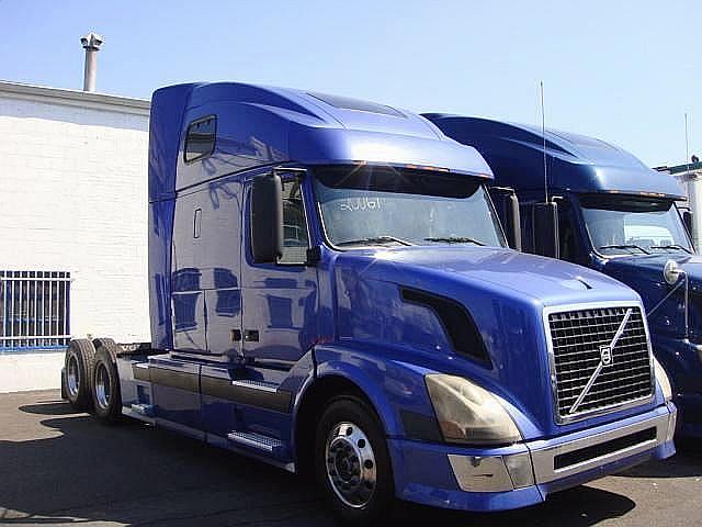 2005 VOLVO VNL64T670 Elizabeth New Jersey Photo #0085498A