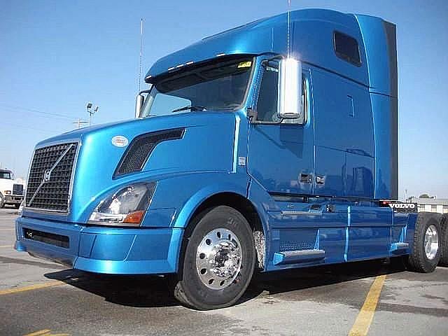 2011 VOLVO VNL64T670 Oklahoma City Oklahoma Photo #0085545A