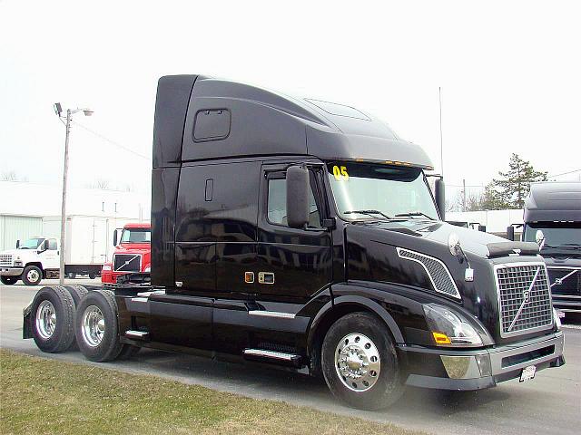 2005 VOLVO VNL64T670 MUNCIE Indiana Photo #0085570F