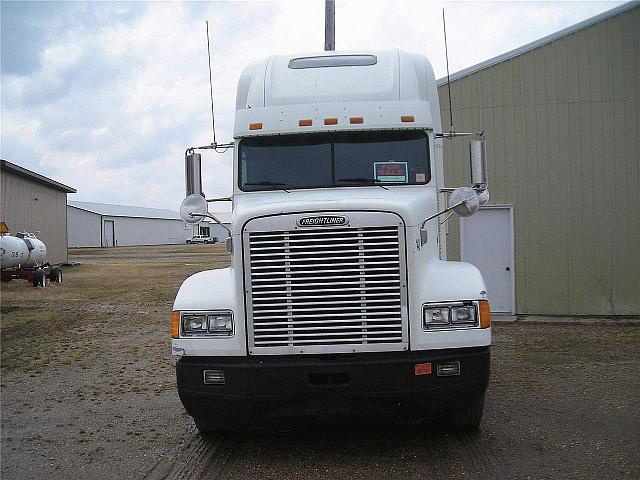 1998 FREIGHTLINER FLD12064SD Stephen Minnesota Photo #0085639A