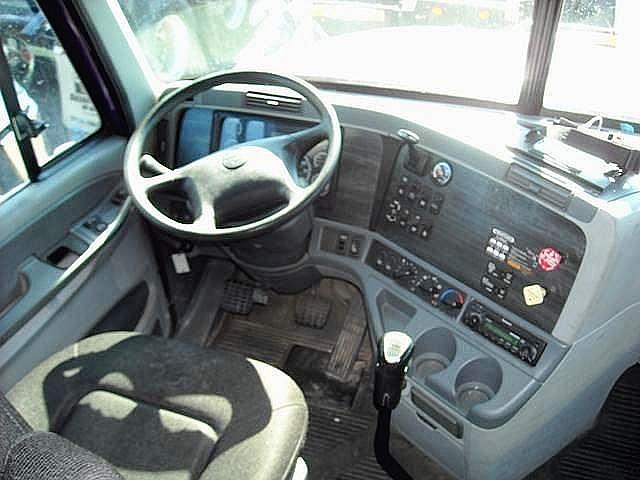 2008 FREIGHTLINER CL12064ST-COLUMBIA 120 Sioux Falls South Dakota Photo #0085695A