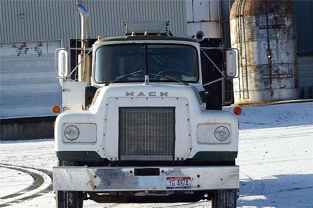 1971 MACK RL700L Genesee Idaho Photo #0085724A