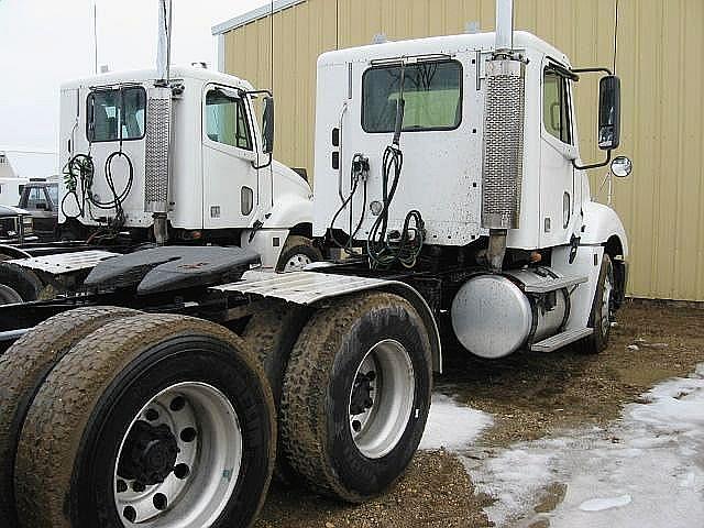 2006 FREIGHTLINER CL12064ST-COLUMBIA 120 Stratford South Dakota Photo #0085730A