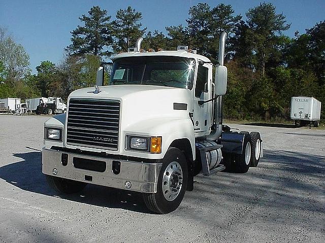 2011 MACK PINNACLE CHU613 Florence South Carolina Photo #0085753A