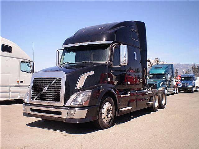 2008 VOLVO VNL64T670 Fontana California Photo #0085768A