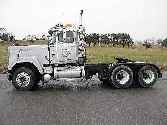 1988 MACK SUPERLINER RW753 Christiana Pennsylvania Photo #0085808A