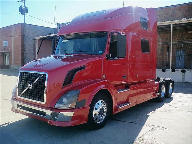 2007 VOLVO VNL64T780 Dallas Texas Photo #0085863A