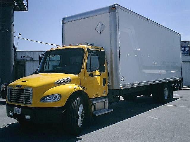 2005 FREIGHTLINER BUSINESS CLASS M2 106 LOS ANGELES California Photo #0085891A