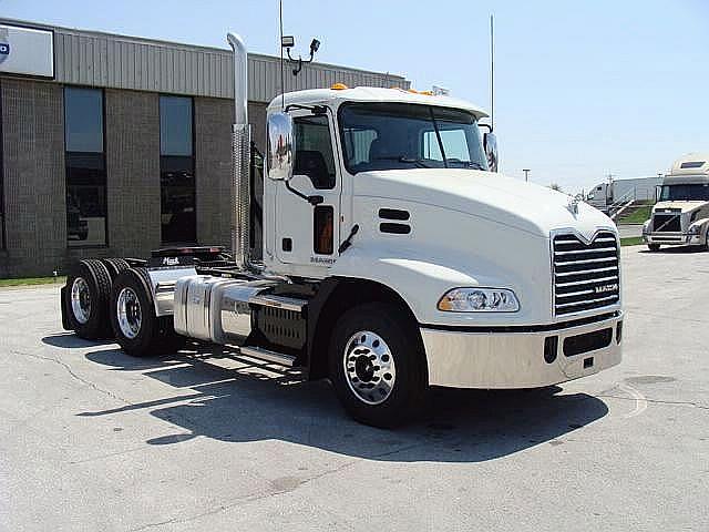 2012 MACK PINNACLE CXU613 Springfield Missouri Photo #0085933A