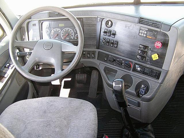 2007 FREIGHTLINER CL12064ST-COLUMBIA 120 Houston Texas Photo #0085993A