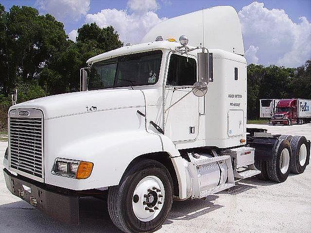 2001 FREIGHTLINER FLD12064ST Dade City Florida Photo #0086052A