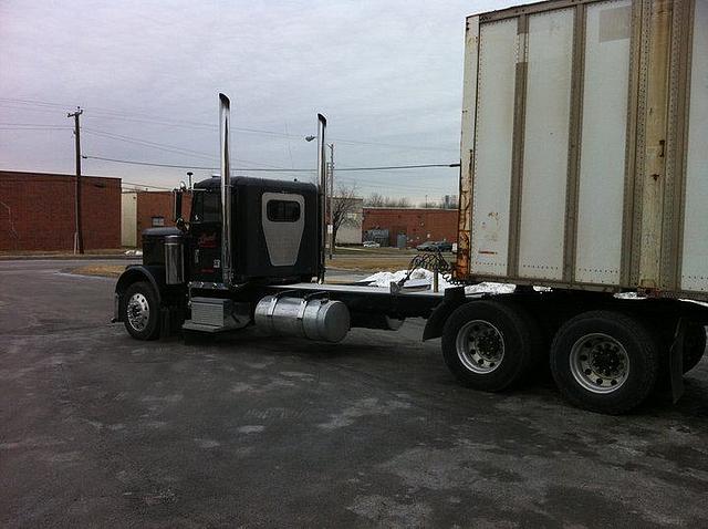 1987 FREIGHTLINER FLD12064T harrisburg Pennsylvania Photo #0086085A