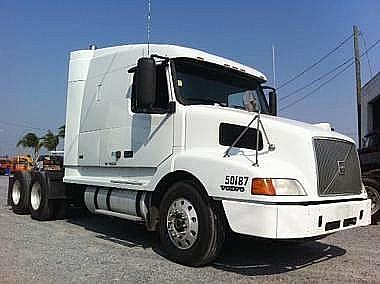 2000 VOLVO VNL64T610 Alamo Texas Photo #0086090A