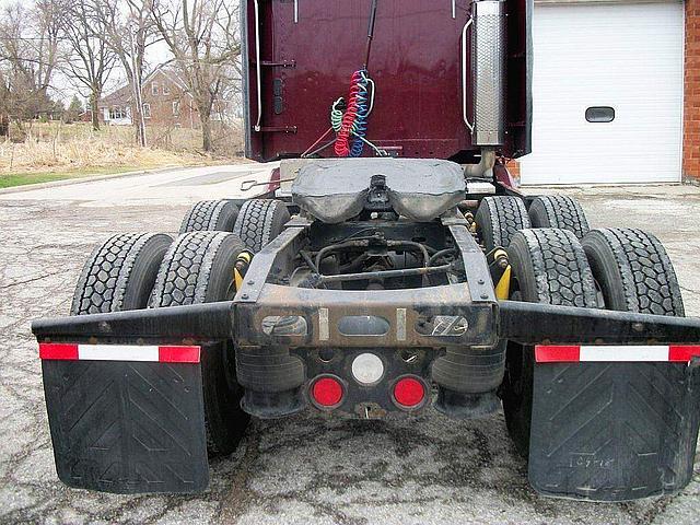 2004 FREIGHTLINER CL12064ST-COLUMBIA 120 Kimballton Iowa Photo #0086146C