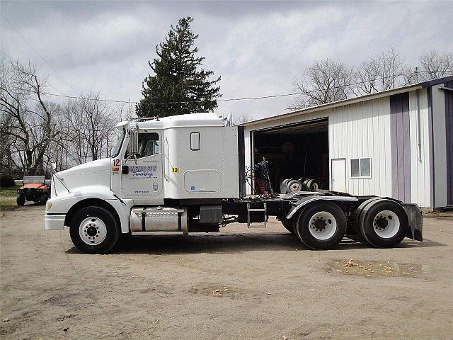 2004 INTERNATIONAL 9200i Blooming Prairie Minnesota Photo #0086160G