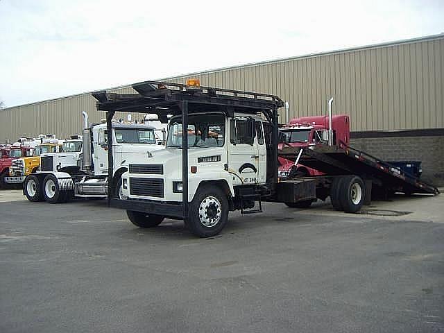 1986 MACK MIDLINER CS200 Manchester New Hampshire Photo #0086215A