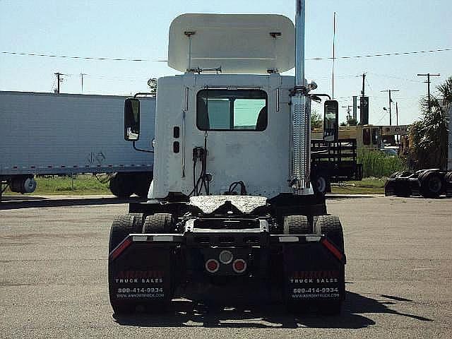 2005 FREIGHTLINER CL12042ST-COLUMBIA 120 Tampa Florida Photo #0086242A