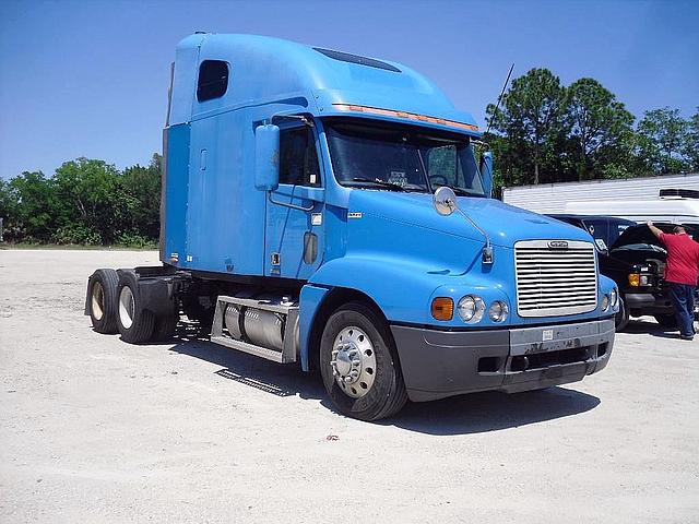 2002 FREIGHTLINER FLC12064ST Sanford Florida Photo #0086256A