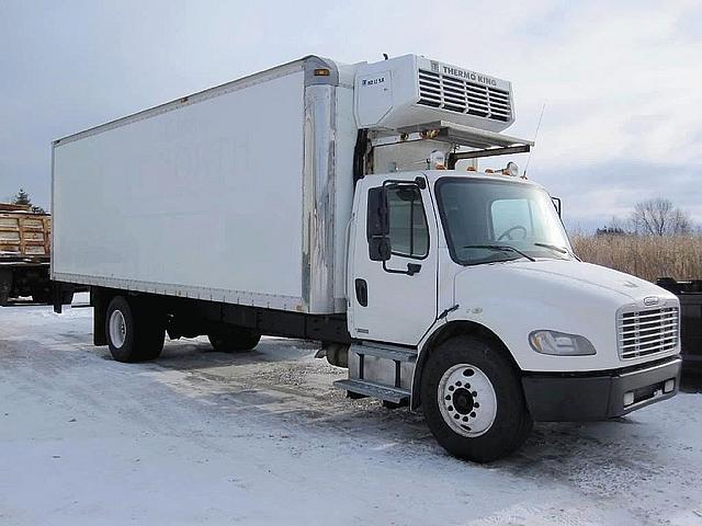 2005 FREIGHTLINER BUSINESS CLASS M2 106 Mount Vernon Ohio Photo #0086394H