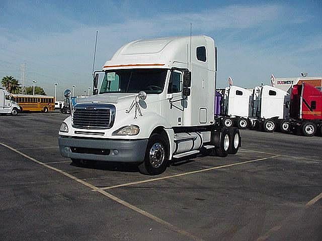 2006 FREIGHTLINER CL12064ST-COLUMBIA 120 Carson California Photo #0086409A