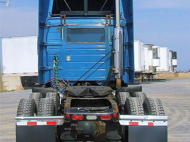 2006 VOLVO VNL62T430 Carlisle Pennsylvania Photo #0086489A