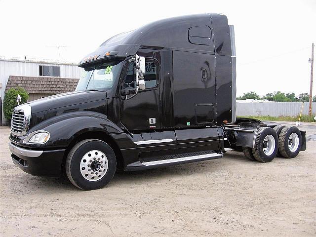 2005 FREIGHTLINER CL12064ST-COLUMBIA 120 Turlock California Photo #0086500A