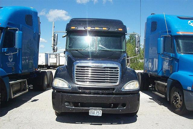 2005 FREIGHTLINER CL12064ST-COLUMBIA 120 Hazelwood Missouri Photo #0086506A