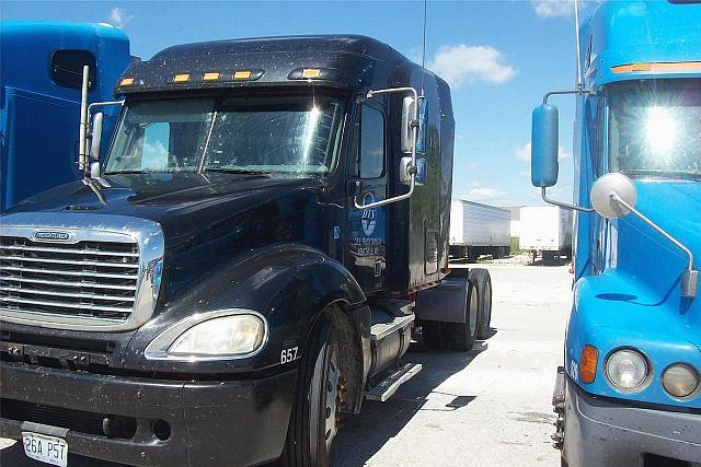 2005 FREIGHTLINER CL12064ST-COLUMBIA 120 Hazelwood Missouri Photo #0086506A