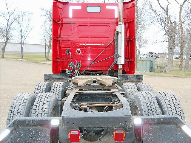 1998 VOLVO VNL64T610 Starbuck Minnesota Photo #0086534A