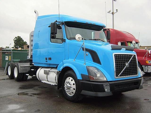 2005 VOLVO VNL64T630 Memphis Tennessee Photo #0086546A