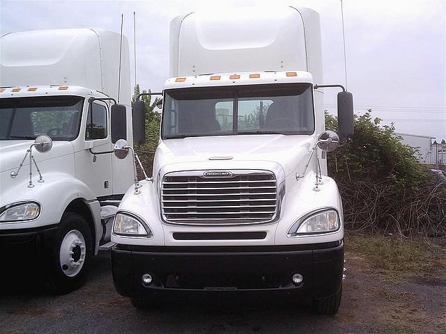 2006 FREIGHTLINER CL12064ST-COLUMBIA 120 Portland Oregon Photo #0086554A