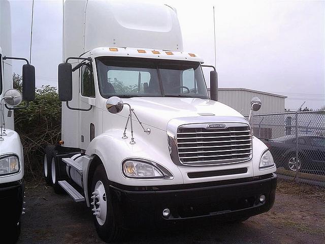 2006 FREIGHTLINER CL12064ST-COLUMBIA 120 Portland Oregon Photo #0086554A