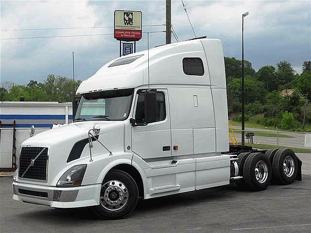 2007 VOLVO VNL64T670 Knoxville Tennessee Photo #0086567A