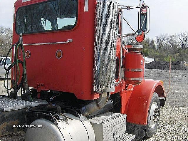 1999 PETERBILT 379 La Salle Illinois Photo #0086588A