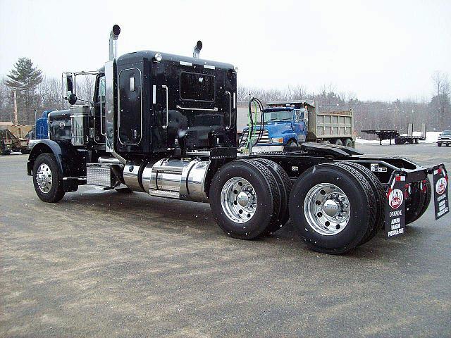 2012 PETERBILT 389 Auburn Maine Photo #0086801A