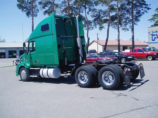 2008 VOLVO VNL64T670 Sauk Rapids Minnesota Photo #0086815A