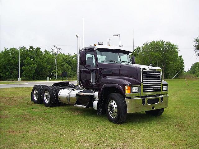 2011 MACK PINNACLE CHU613 Breaux Bridge Louisiana Photo #0086822A