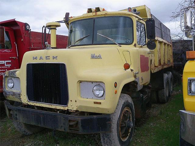 1971 MACK DM400 Galva Illinois Photo #0086931A