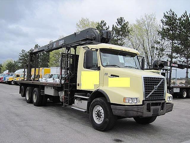 2003 VOLVO VHD64B200 Manchester New Hampshire Photo #0086947D