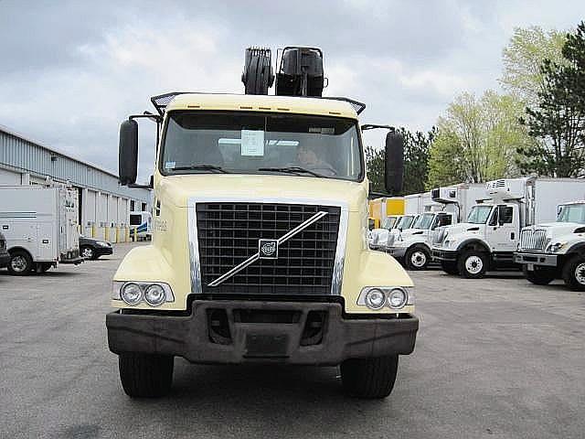 2003 VOLVO VHD64B200 Manchester New Hampshire Photo #0086947D